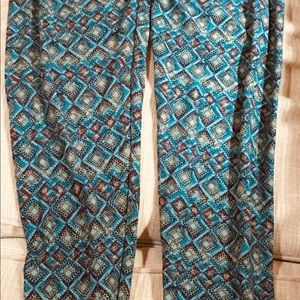 Lularoe funky leggings, fits 12-24